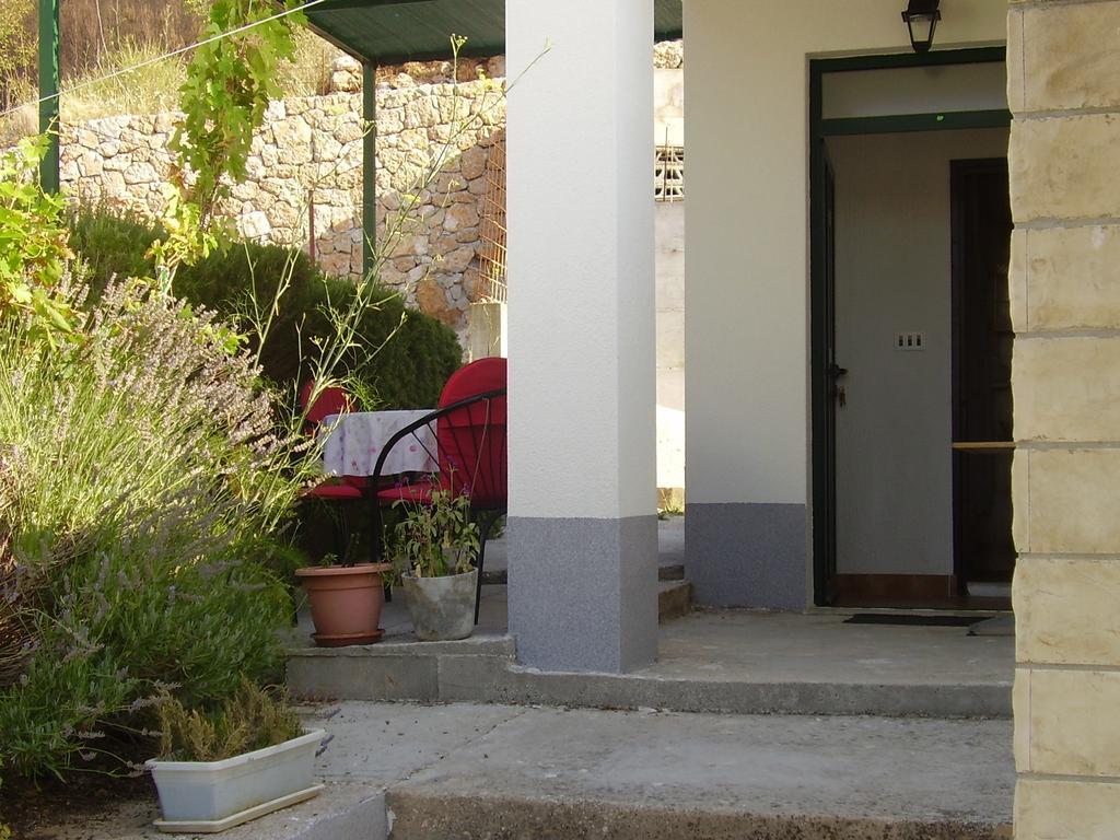 Petar Apartment Omiš Δωμάτιο φωτογραφία